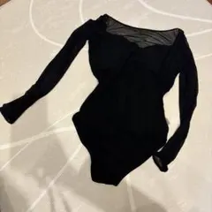 Nela 黒 メッシュ長袖ボディスーツ