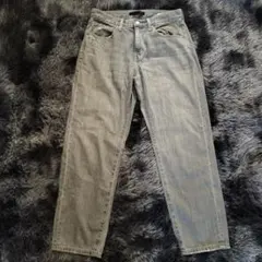 UNIQLO　ユニクロ　ジーンズ　パンツ　ズボン　ダメージ加工　グレー