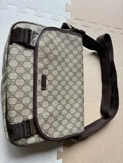GUCCI GGスプリーム メッセンジャーバッグのサムネイル