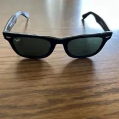 ハ*ん様 Ray-Ban Wayfarer ブラックサングラス