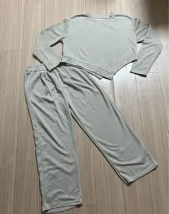 レディース　ルームウェア上下セット　ベージュ　パジャマ　部屋着