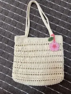 かぎ針編みクリーム色バッグ