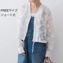 Spick&Span エンブロイダリーシャツブルゾン 花柄 白 刺繍 完売品のサムネイル