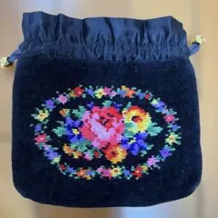美品　FEILER 花柄刺繍 ポーチ 黒