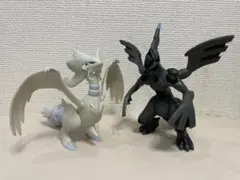 レシラム ゼクロム DXソフビフィギュア2セット レシラム ゼクロム DXソフビフィギュア2セット - メルカリ