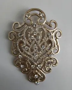 アンティーク風ブローチ