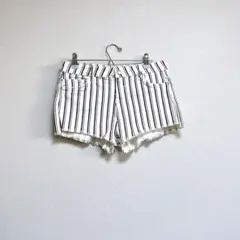BERSHKA ショートパンツ　脚長　美脚　ストライプ　デニム　ダメージ　古着