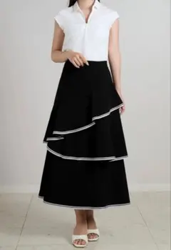 最終値下げ！【完売品！】Blair Trim Long Skirtのサムネイル