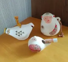 白い縁起物インテリア3点セット 鳥の土鈴・鳩の土笛・猿の土鈴 民芸品