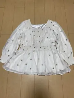 刺繍入りホワイトペプラムブラウス