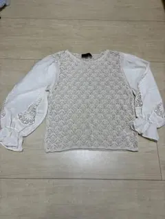 ZARA レース刺繍　シャツ