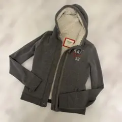 アバクロンビー&フィッチ　ボア付きパーカー　グレー　Sサイズ