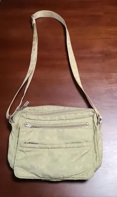 Item thumbnail for item 3f762884-511b-47d0-809f-291e39069736