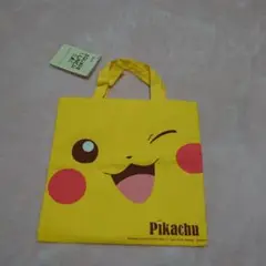 ピカチュウ　スクエアランチバッグ　新品◎