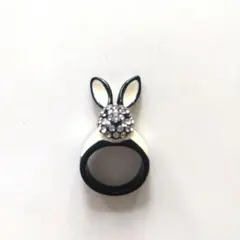 ぽ*ち様 かわいい兎の指輪