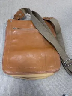 Item thumbnail for item 7bf0b726-1bba-4b56-9bdb-1d412c615e1a