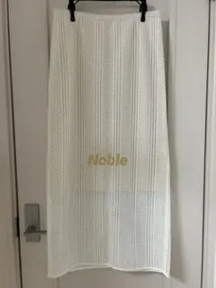 【Noble 未使用品】ホワイト メッシュタイトスカート　お値段相談可のサムネイル
