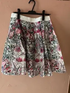 TED BAKER フラワープリント フレアスカートのサムネイル