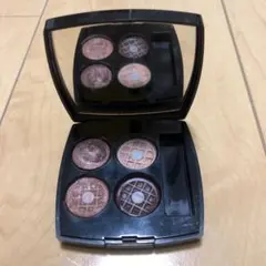 シャネル レ キャトル オンブル 226 ティセ リボリ