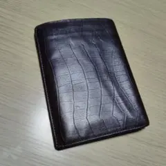 ARTHURT＆ASTON　 アーサー＆アストンの本革型押し三つ折り財布