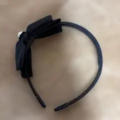 黒リボン付き カチューシャ