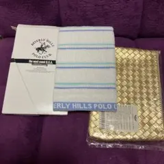 【新品未使用】ハンドタオルとポーチ