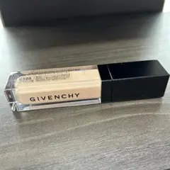 GIVENCHY プリズムリーブルコンシーラー C105のサムネイル