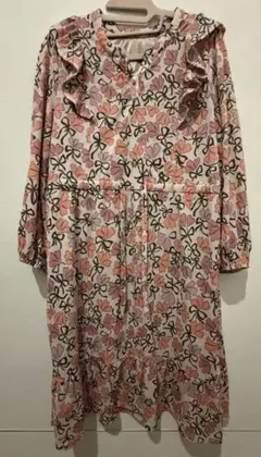 【美品】アンドラブ花柄フリル付きロングワンピースのサムネイル