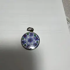 ペンダントトップ