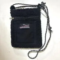 Lovetoxic ボア サコッシュ ショルダーバッグ ブラック