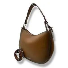 COACH コーチ ハーフムーンレザーショルダーバッグ - メルカリ