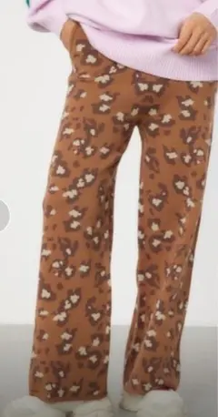 ☆新品未使用☆RODEO CROWNS WIDE BOWL アソートニットパンツ