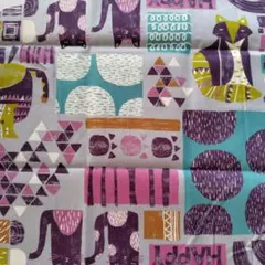動物と幾何学模様の綿生地ハギレ　猫　狐　紫　パープルグレー　キツネ　ネコはぎれB
