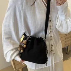 巾着型ショルダーバッグ