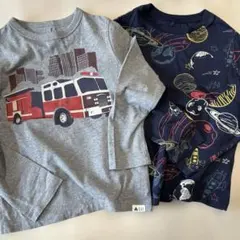 2枚セット　GAP長袖カットソー　乗り物柄、宇宙柄