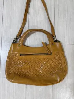 Dakotaレザー ハンドバッグ 編み込みデザイン