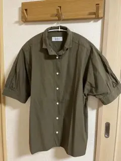 LOISIR シャツブラウス カーキ色 ビギ