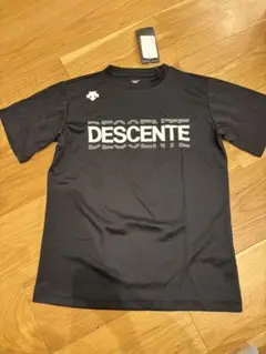 DESCENTE ブラック ドライTシャツ 140