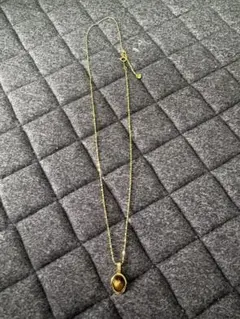 ゴールド オーバル型ペンダント ネックレス