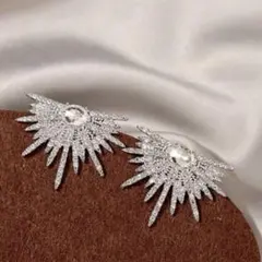 キラキラ　ピアス　結婚式　ウェディング　卒業式　パーティー　シルバーピアス