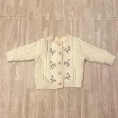 ケーブルニット トップス