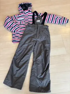 美品！スノーカービング　SNOW CRAVING スキーウェア上下セット　140