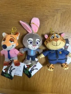 ズートピア2 ぬいぐるみ ニック・ジュディストラップ付き - メルカリ
