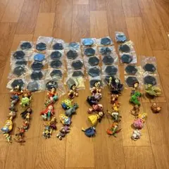 ディズニーフィギュアセット100周年　ミニフィギュア　37体