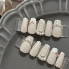 ネイルチップ　グレーチェック　パール　リボン　ベージュ