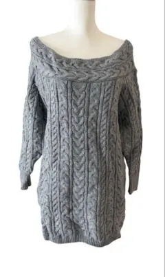 グレー ケーブルニット オフショルダー