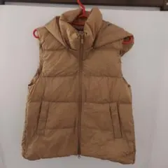 UNIQLO☆ユニクロ☆ウルトラライトダウン フード付きベスト