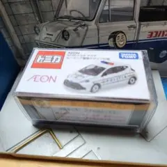 トミカ AEON No.80 トヨタ アクア ルーマニア警察のサムネイル