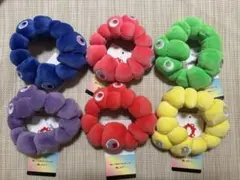 ミャクミャク ぬいぐるみブレスレット 推しカラー 3種セット - メルカリ