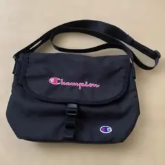 champion ショルダーバッグ　黒